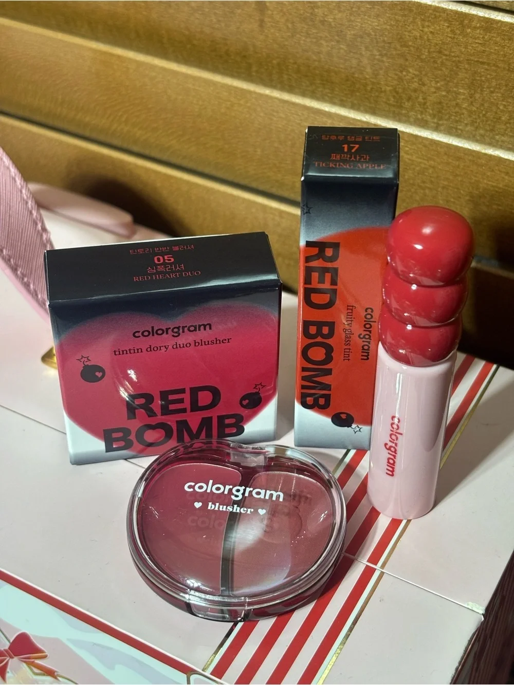 colorgram Red Bomb Blusher & Red Bomb Glass Tint Bundle